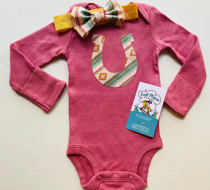 NB Long Sleeve Horseshoe Onesie with Headband and Bow